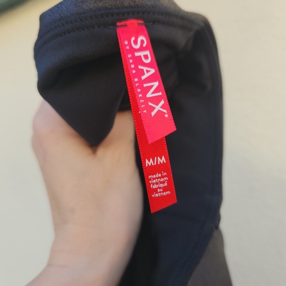 5/$100 SALE - SPANX Black Faux Leather Leggings - Picture 5 of 9